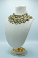 The Firdaus Emerald & Pearl Virasat Set – Grand Shringar Collection (4A) - Image 2